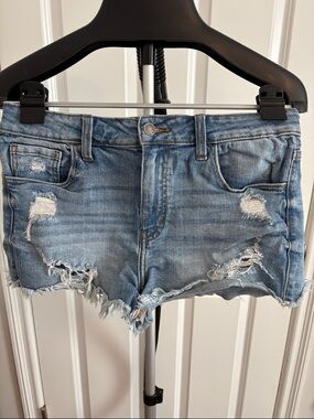Women’s Studio Blue Light Blue Distressed Denim Shorts